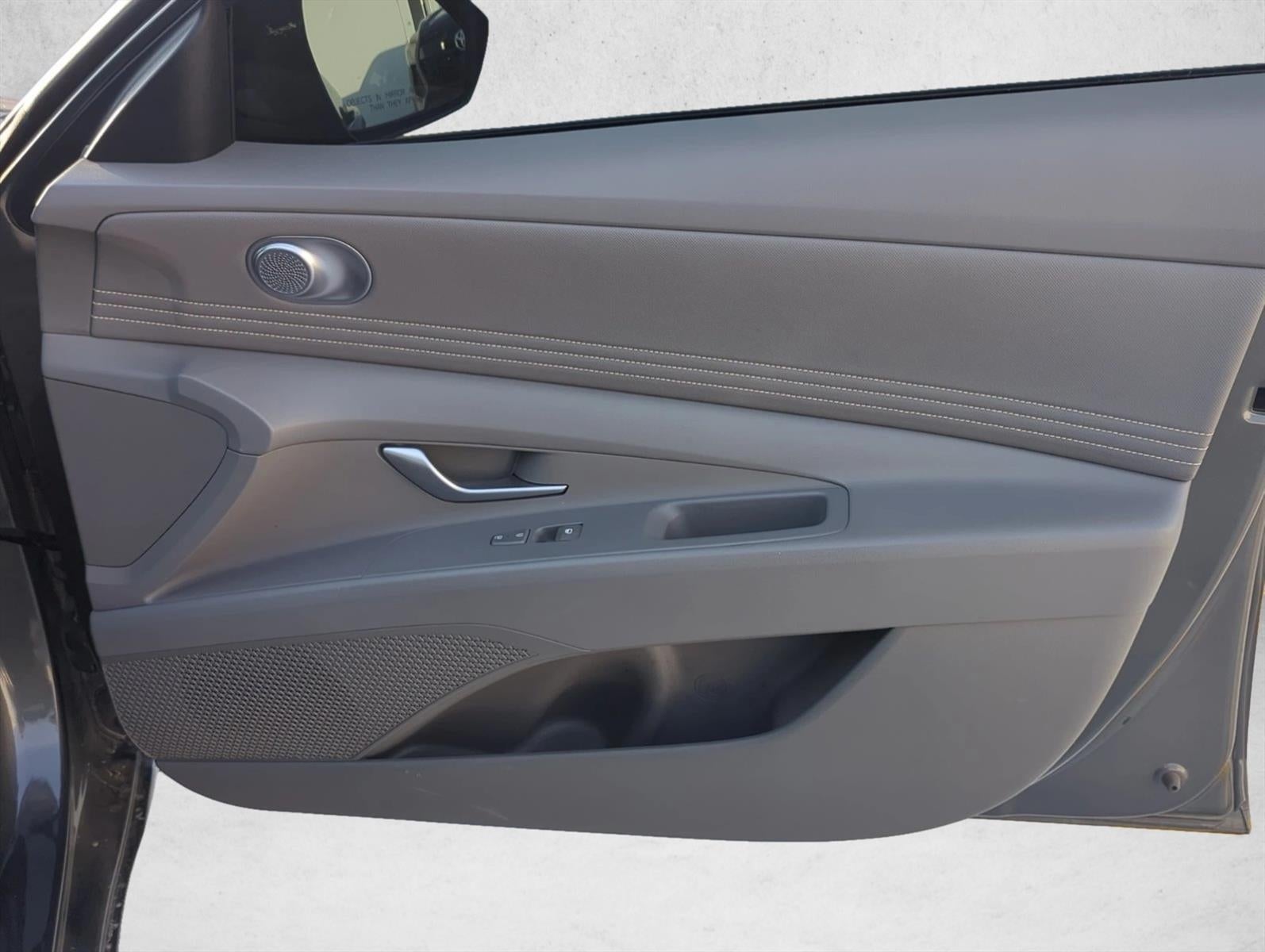 2025 Hyundai ELANTRA SEL Sport IVT