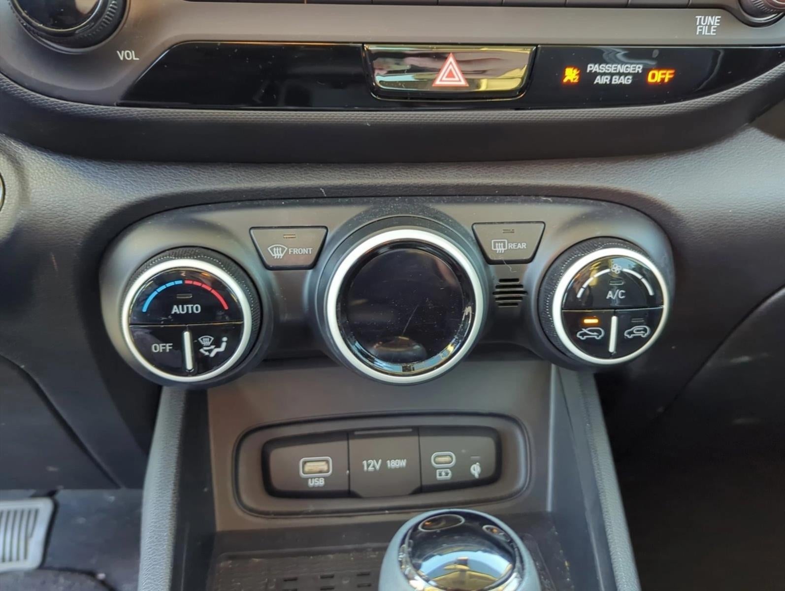 2023 Hyundai VENUE Limited IVT