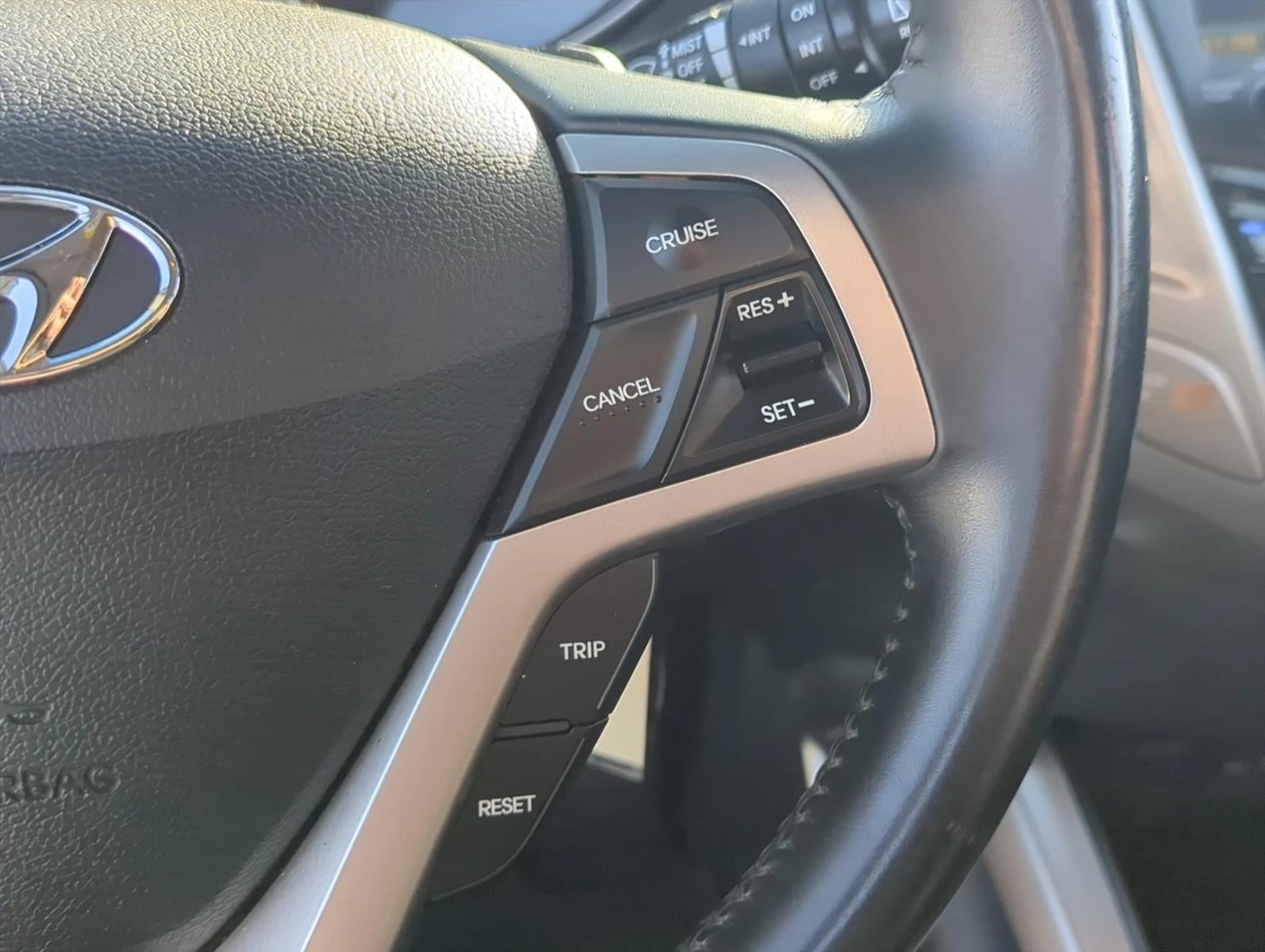 2015 Hyundai VELOSTER 3dr Cpe Auto RE:FLEX w/Black Int