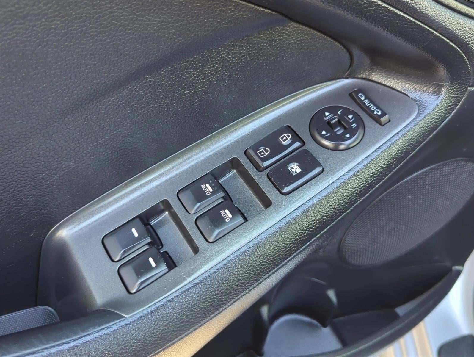 2015 Kia Forte 4dr Sdn Auto EX