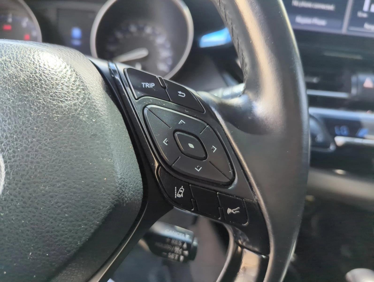 2019 Toyota C-HR XLE FWD (Natl)