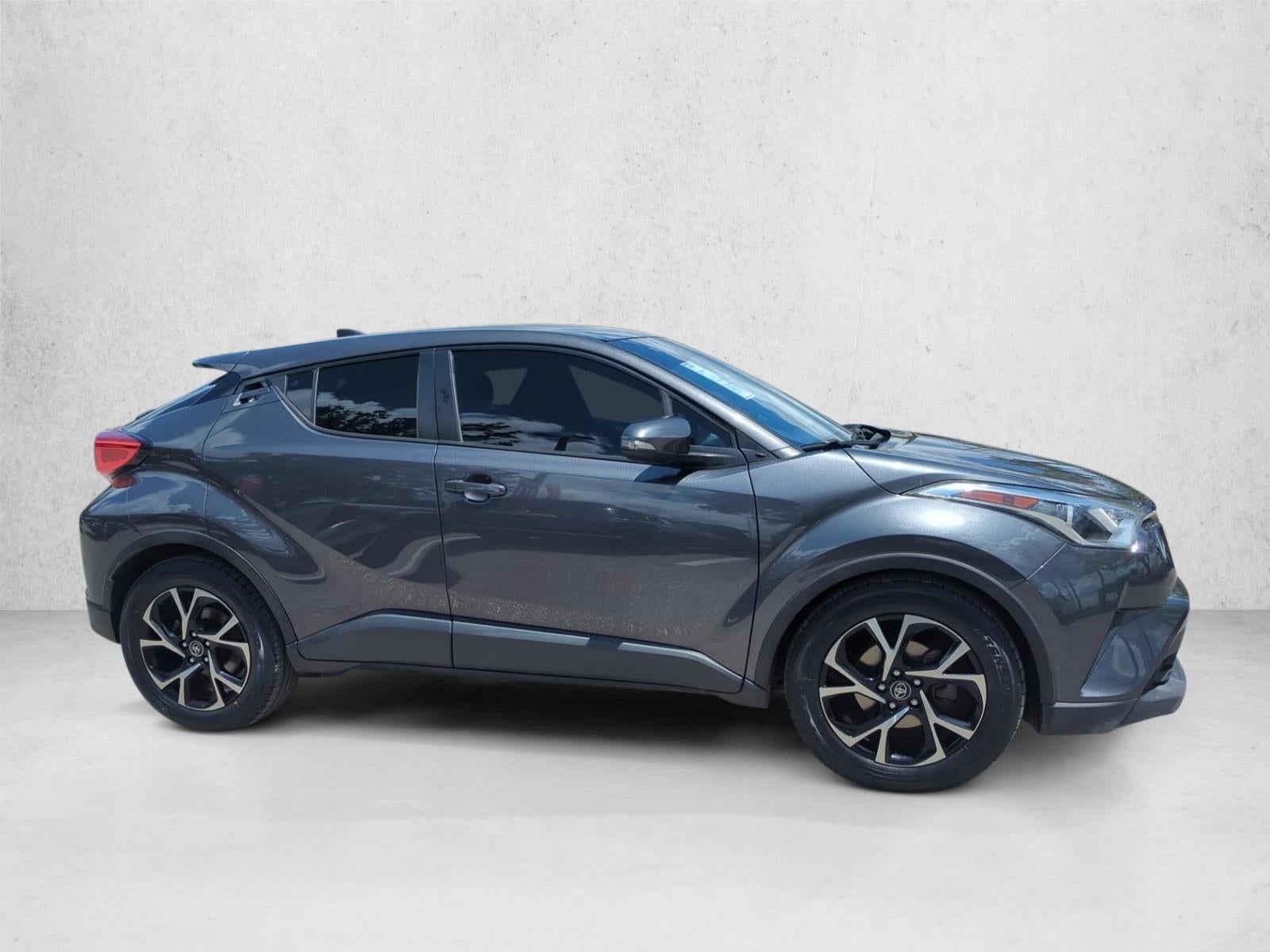 2019 Toyota C-HR XLE FWD (Natl)