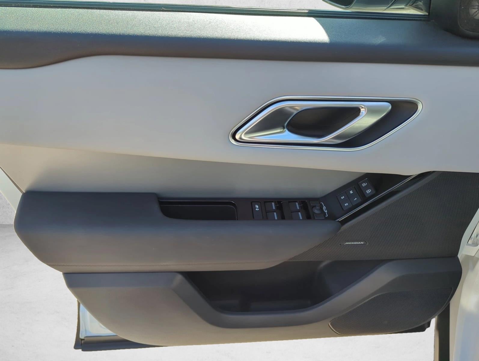 2025 Land Rover Range Rover Velar P250 S