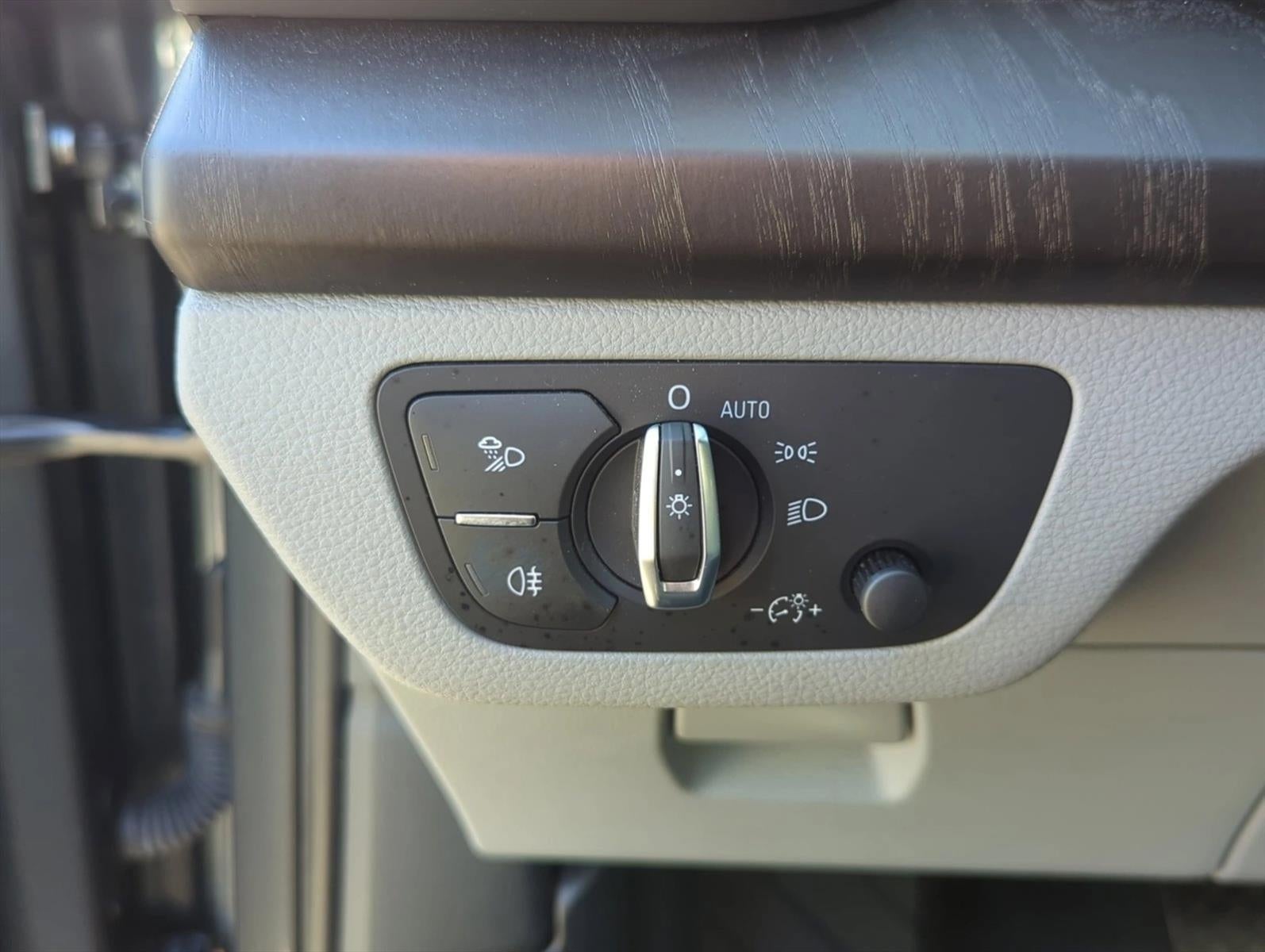 2020 Audi Q5 Premium Plus 45 TFSI quattro