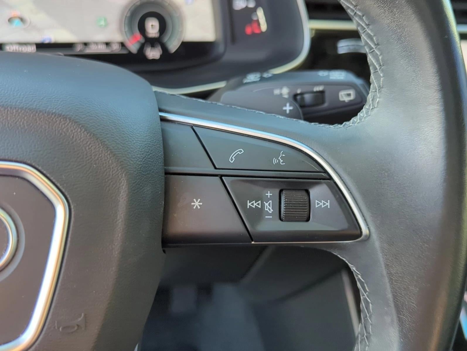 2021 Audi Q8 Premium Plus 55 TFSI quattro