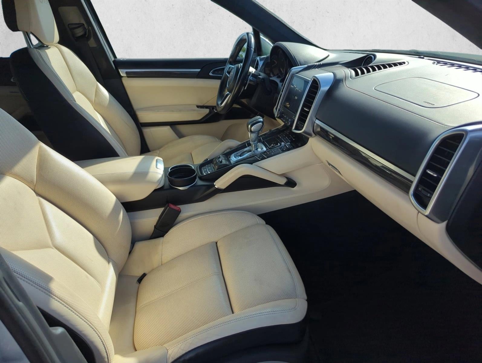 2017 Porsche Cayenne GTS AWD