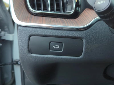 2025 Volvo XC60 B5 AWD Ultra