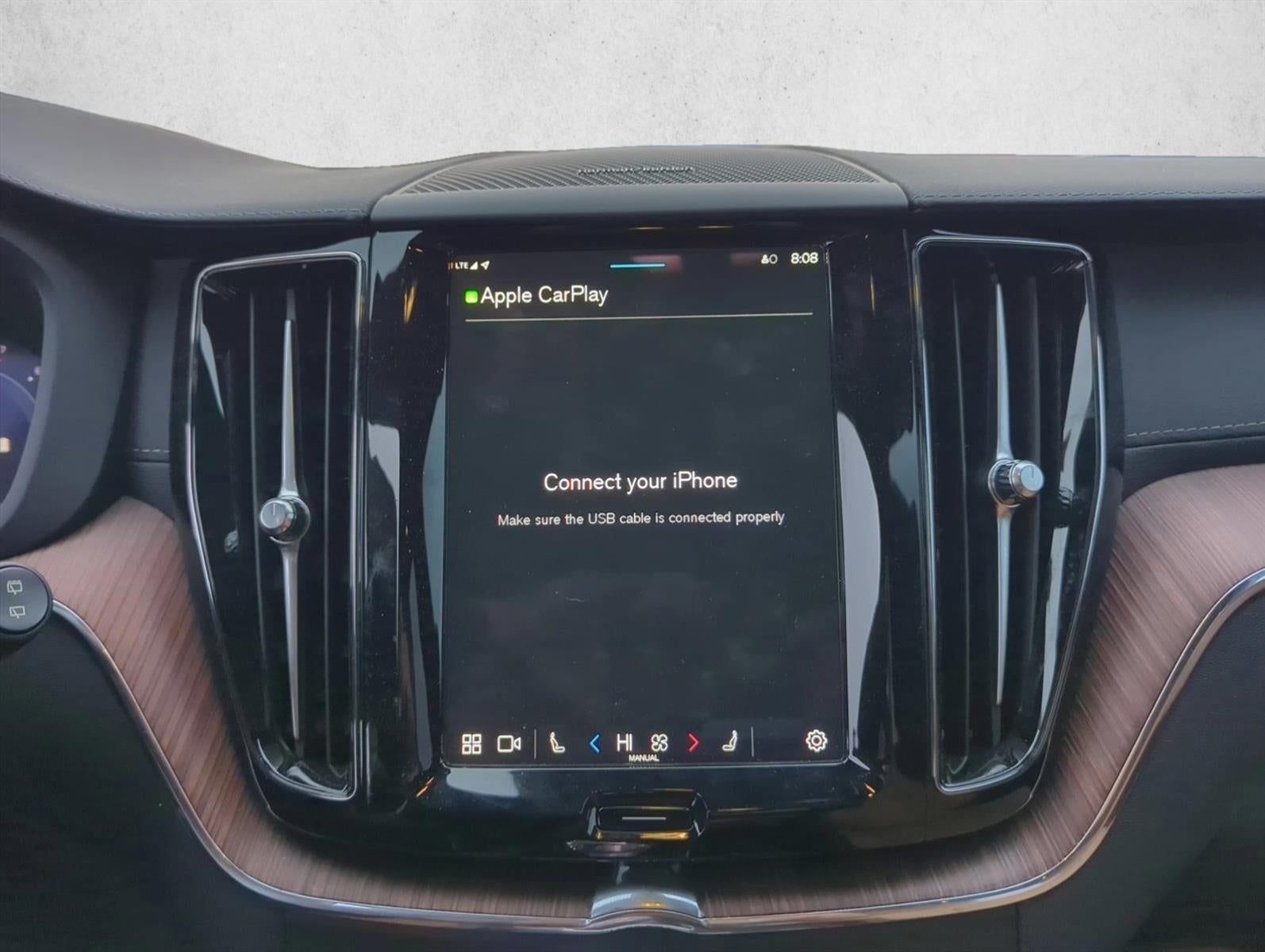 2025 Volvo XC60 B5 AWD Ultra