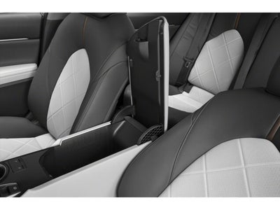 2020 Toyota Camry XLE Auto (SE)