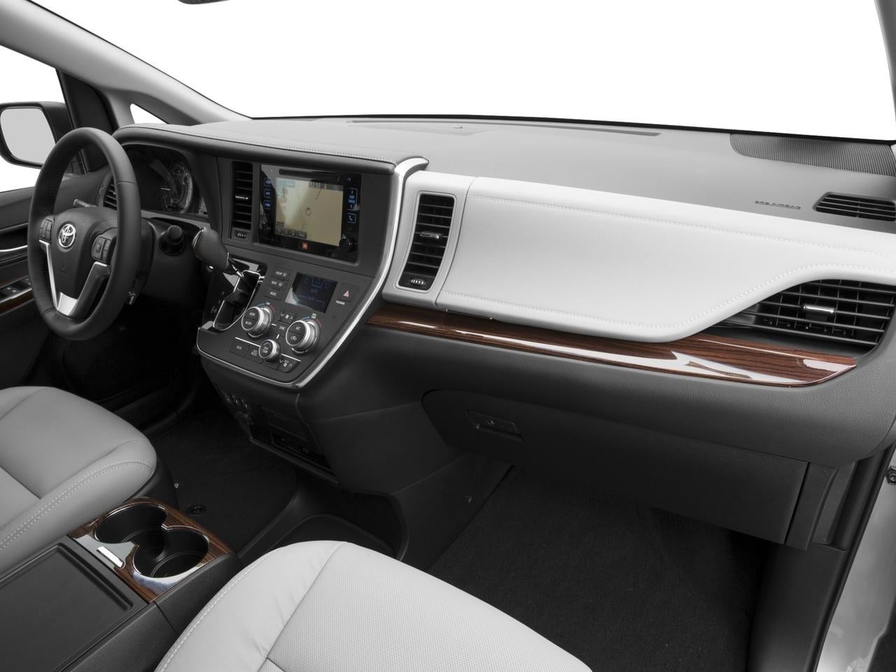 2017 Toyota Sienna XLE FWD 8-Passenger (Natl)