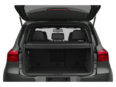 2015 Volkswagen Tiguan 4MOTION 4dr Auto R-Line