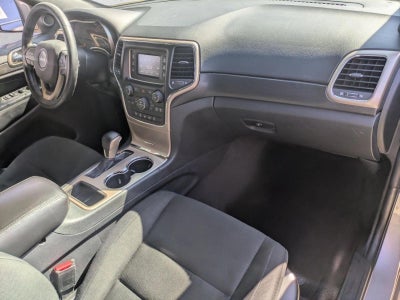 2017 Jeep Grand Cherokee Laredo 4x2
