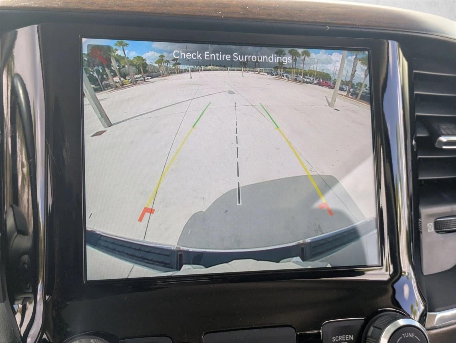 2022 RAM 1500 Laramie 4x4 Crew Cab 5'7" Box