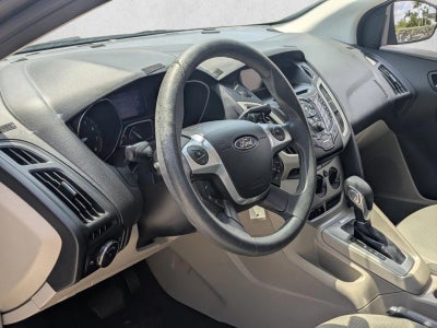2013 Ford Focus 4dr Sdn SE