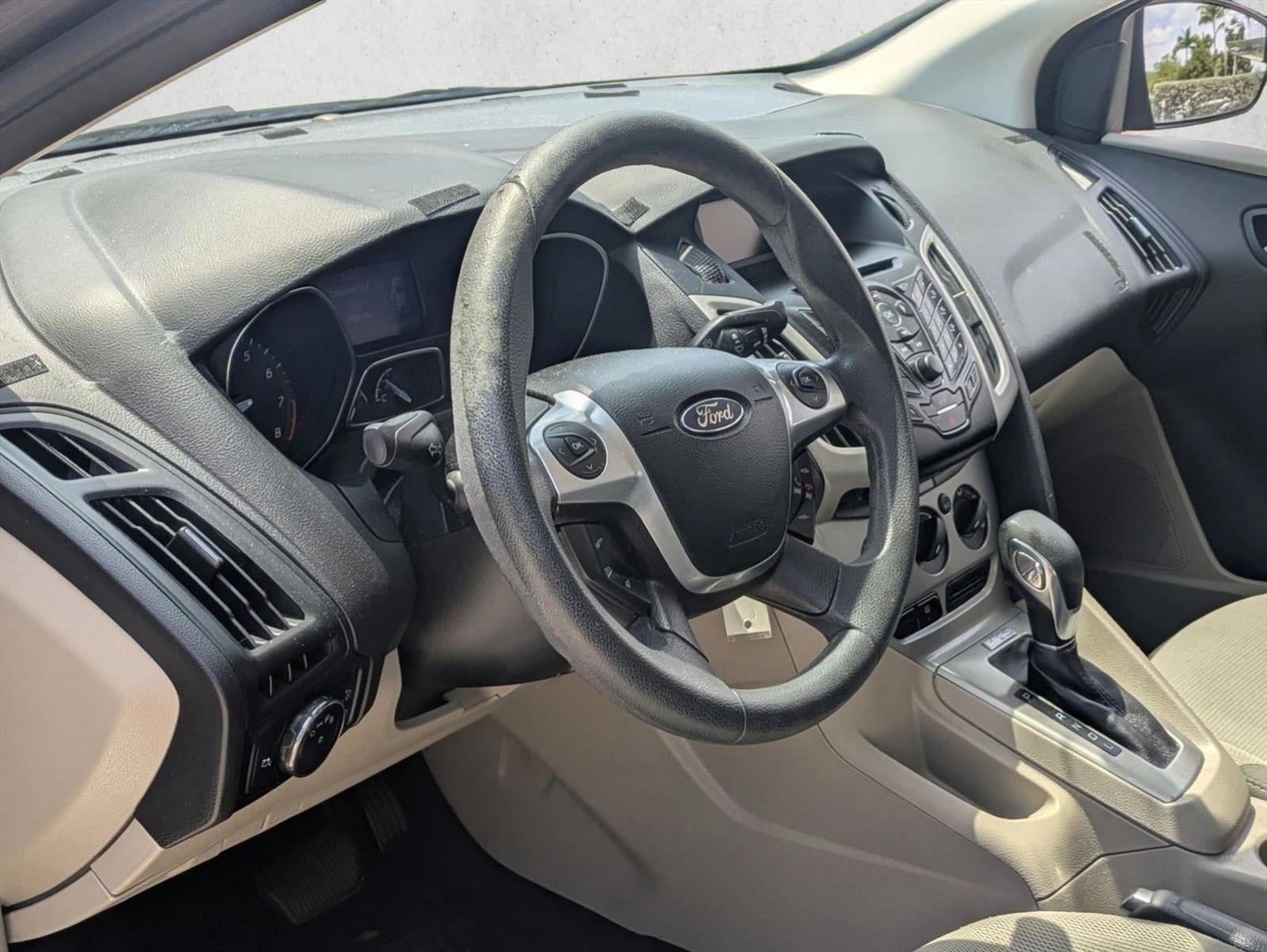 2013 Ford Focus 4dr Sdn SE