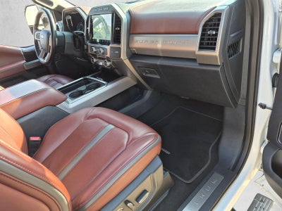 2022 Ford Super Duty F-250 SRW Platinum 4WD Crew Cab 6.75' Box