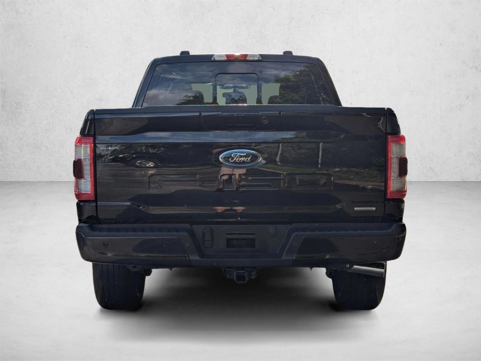 2022 Ford F-150 LARIAT 4WD SuperCrew 5.5' Box