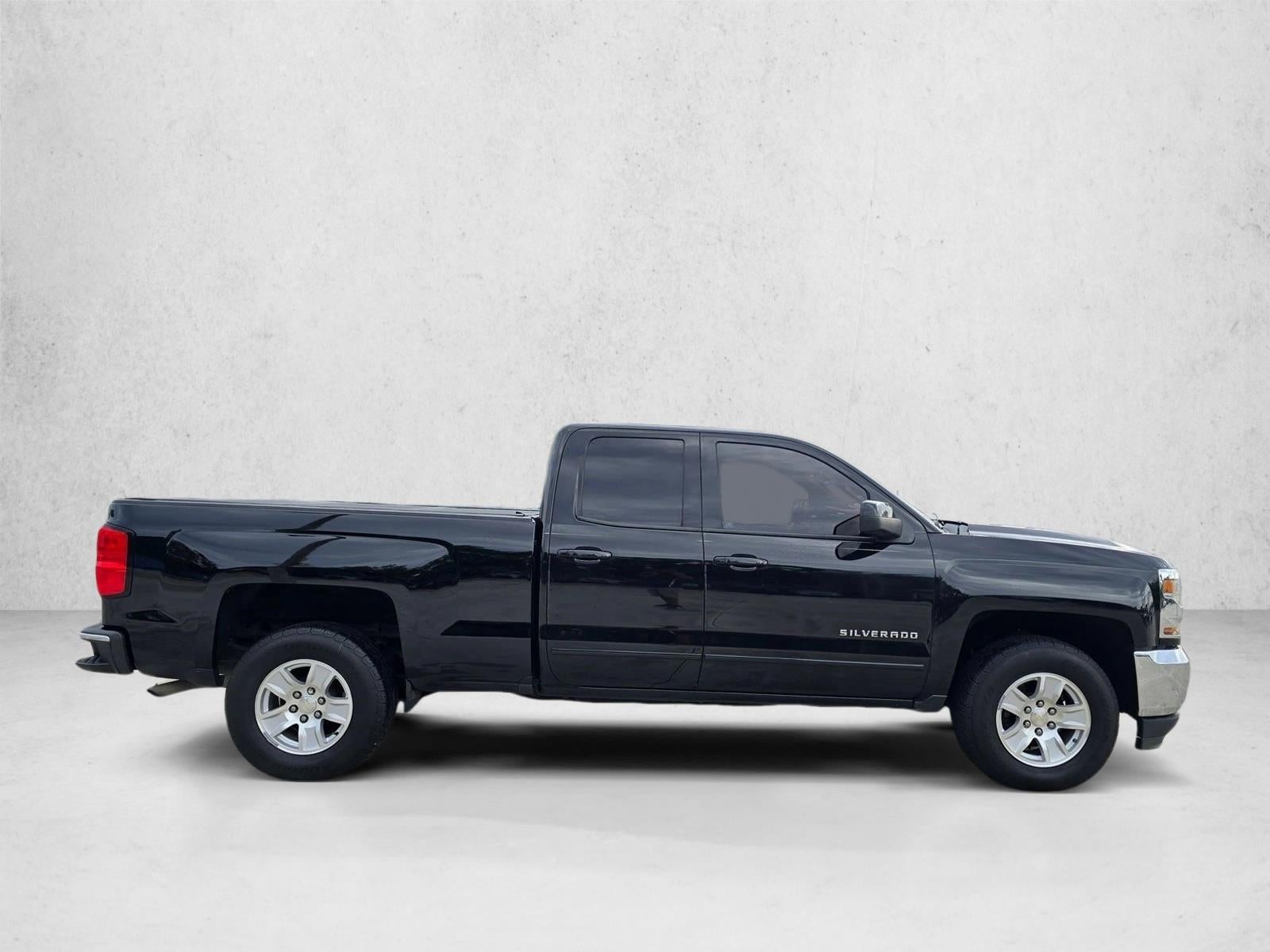2018 Chevrolet Silverado 1500 Double Cab Standard Box 4-Wheel Drive LT