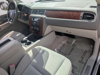 2008 Chevrolet Suburban 2WD 4dr 1500 LT w/1LT