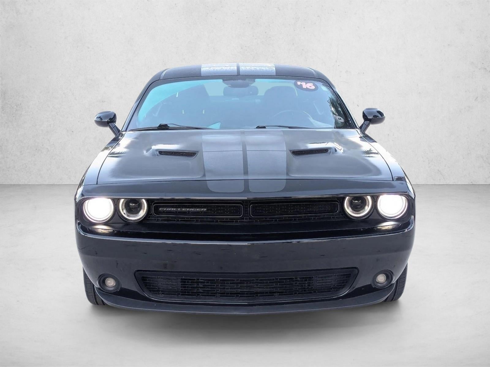 2016 Dodge Challenger 2dr Cpe SXT