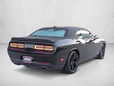 2016 Dodge Challenger 2dr Cpe SXT