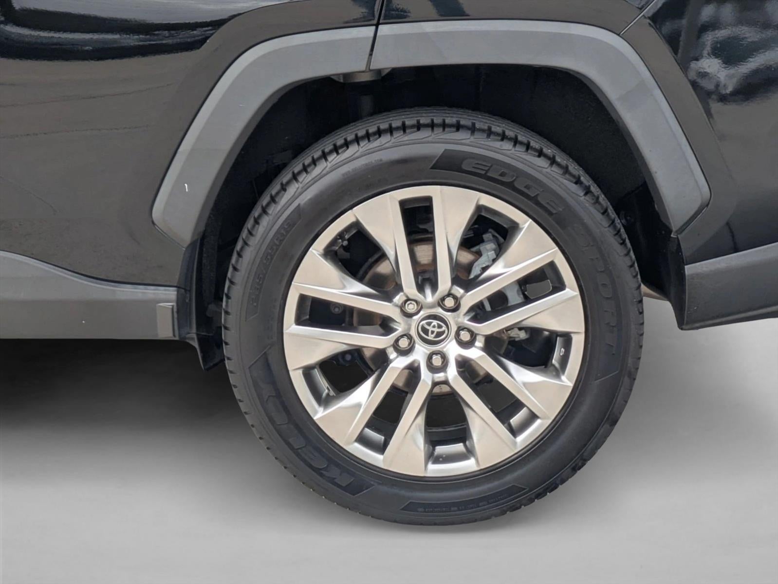 2020 Toyota RAV4 XLE Premium FWD (Natl)