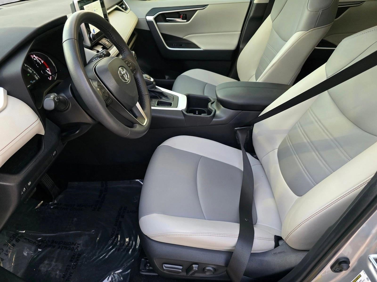 2024 Toyota RAV4 XLE Premium FWD (Natl)