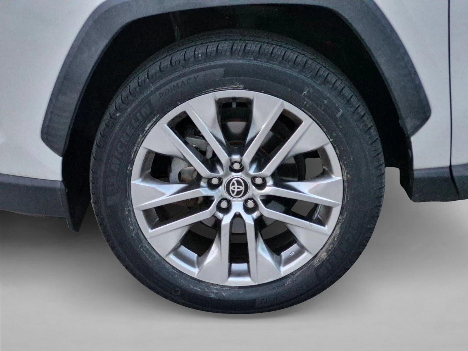 2021 Toyota RAV4 XLE Premium FWD (Natl)