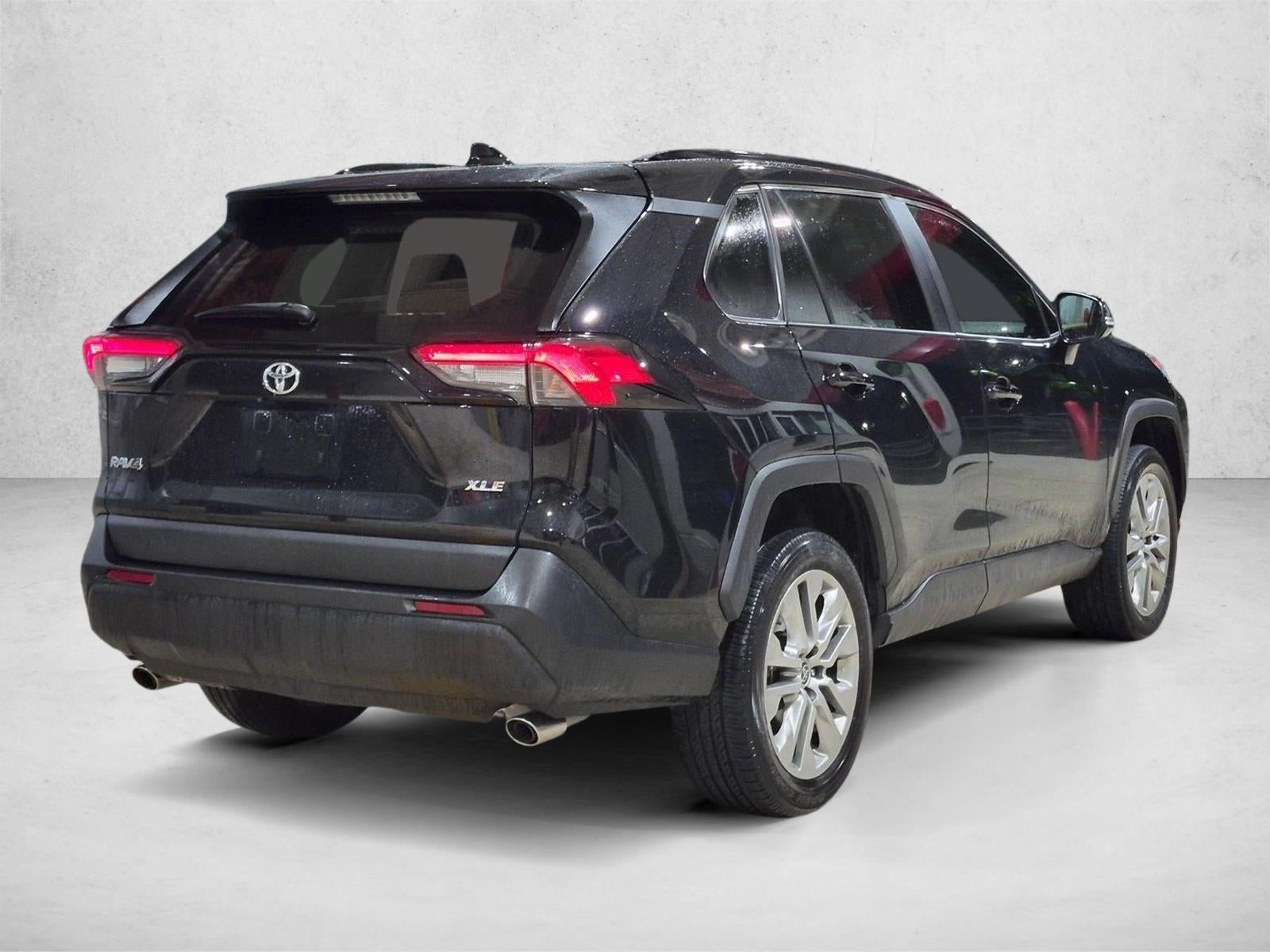 2023 Toyota RAV4 XLE Premium FWD (Natl)