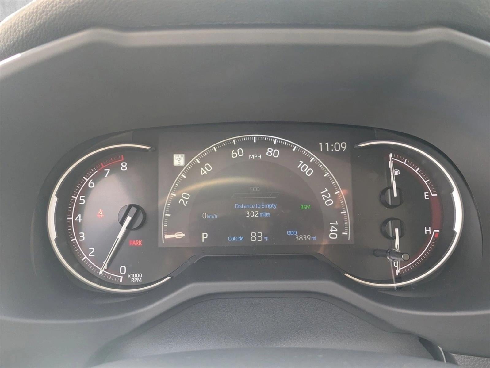 2025 Toyota RAV4 XLE Premium FWD (Natl)