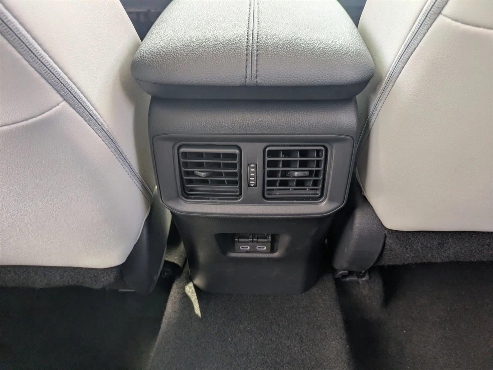 2025 Toyota RAV4 XLE Premium FWD (Natl)