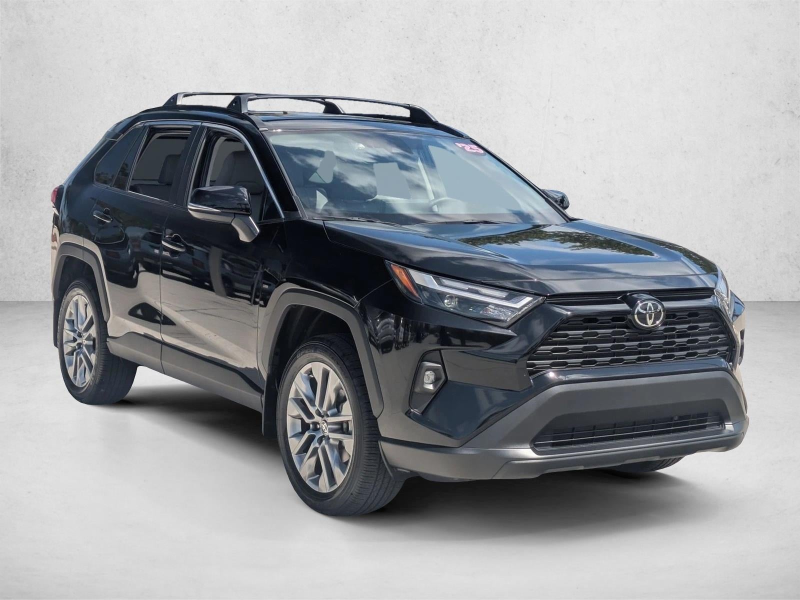 2025 Toyota RAV4 XLE Premium FWD (Natl)