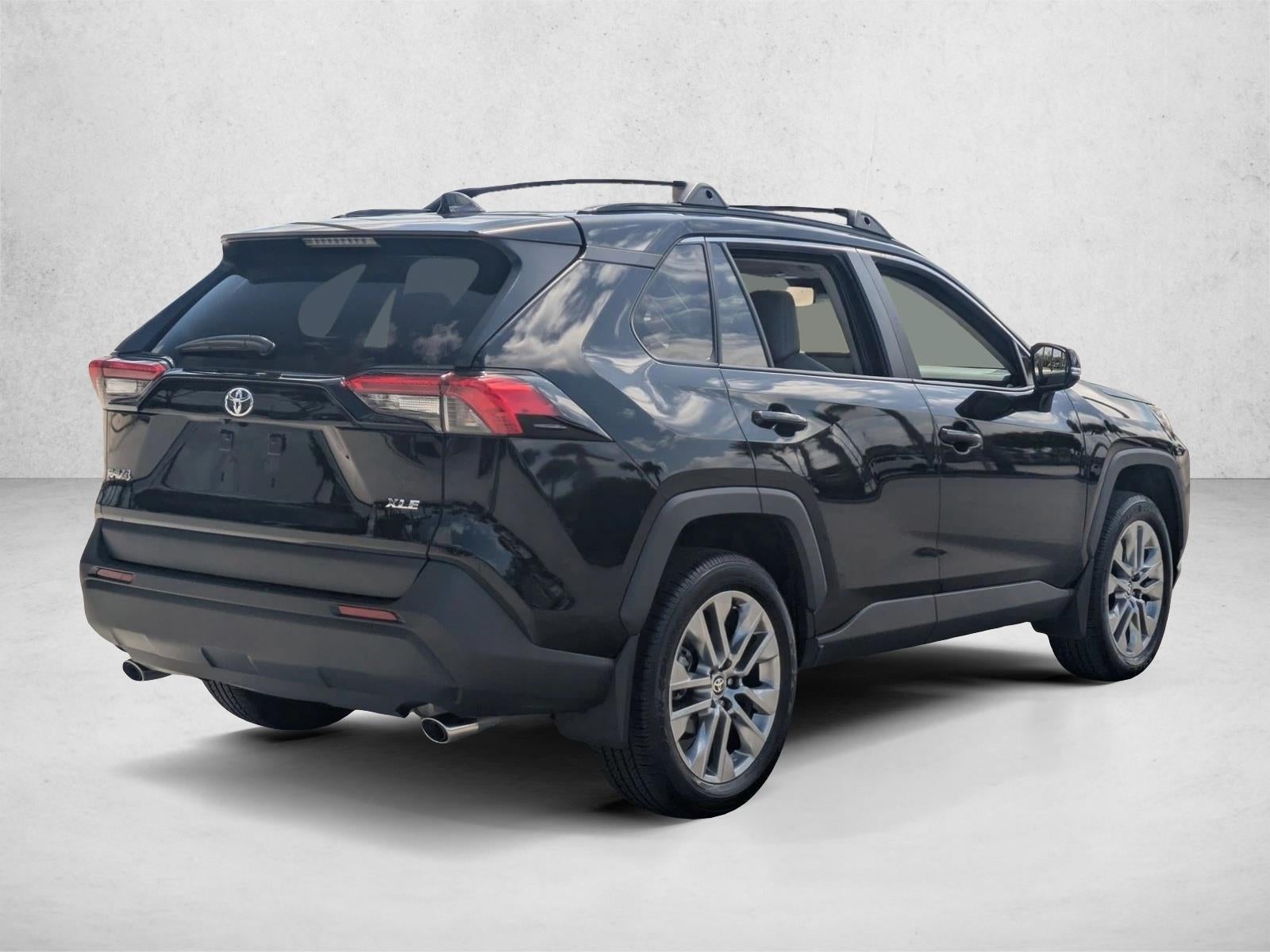 2025 Toyota RAV4 XLE Premium FWD (Natl)