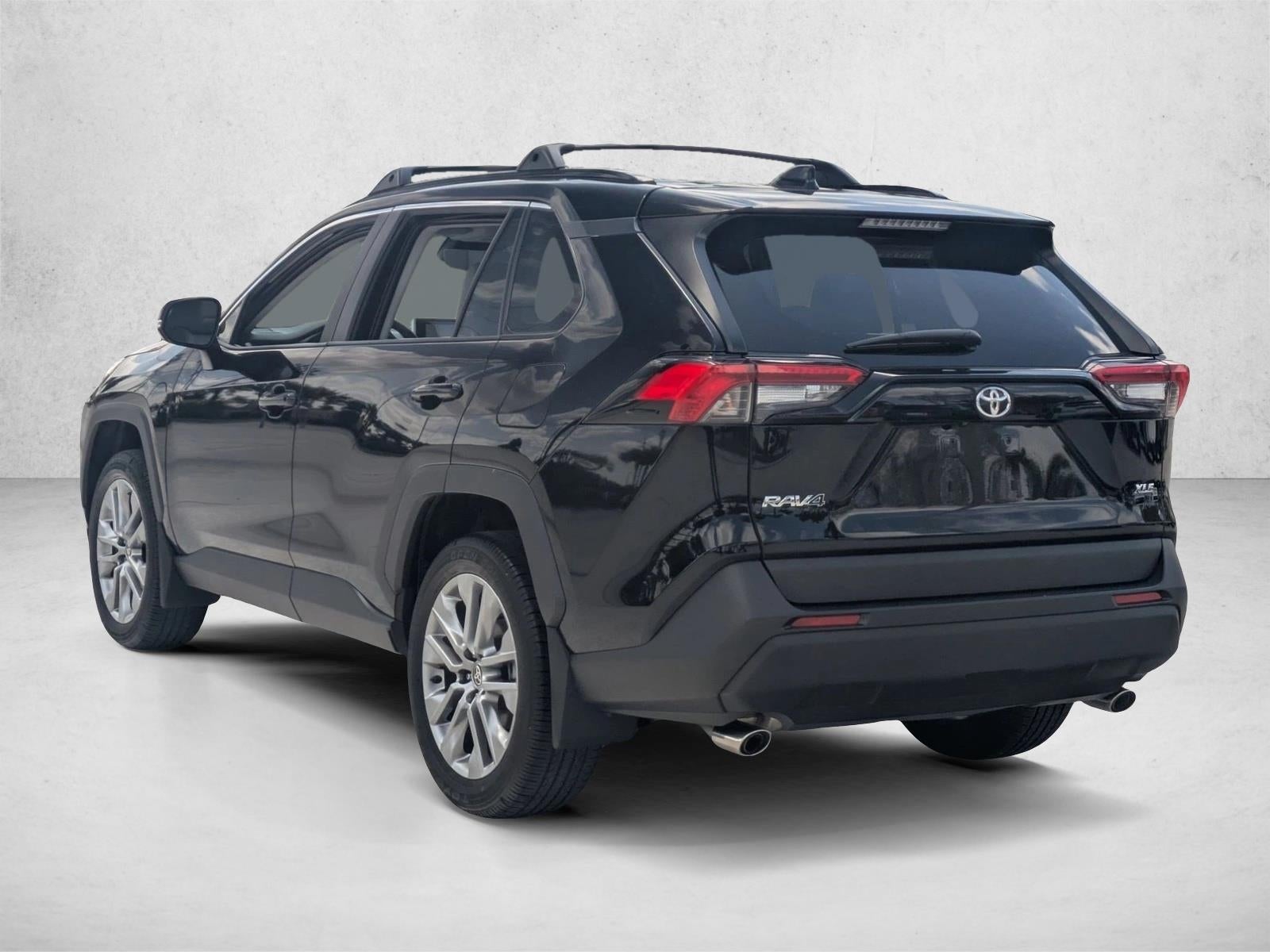 2025 Toyota RAV4 XLE Premium FWD (Natl)