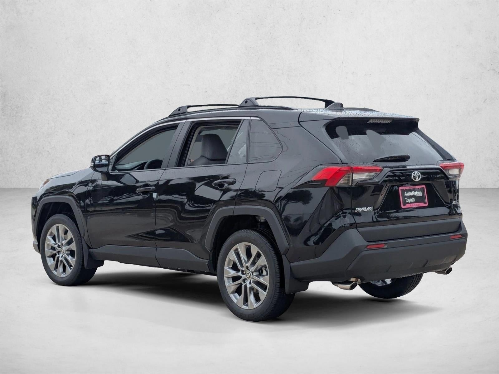 2025 Toyota RAV4 XLE Premium FWD (Natl)