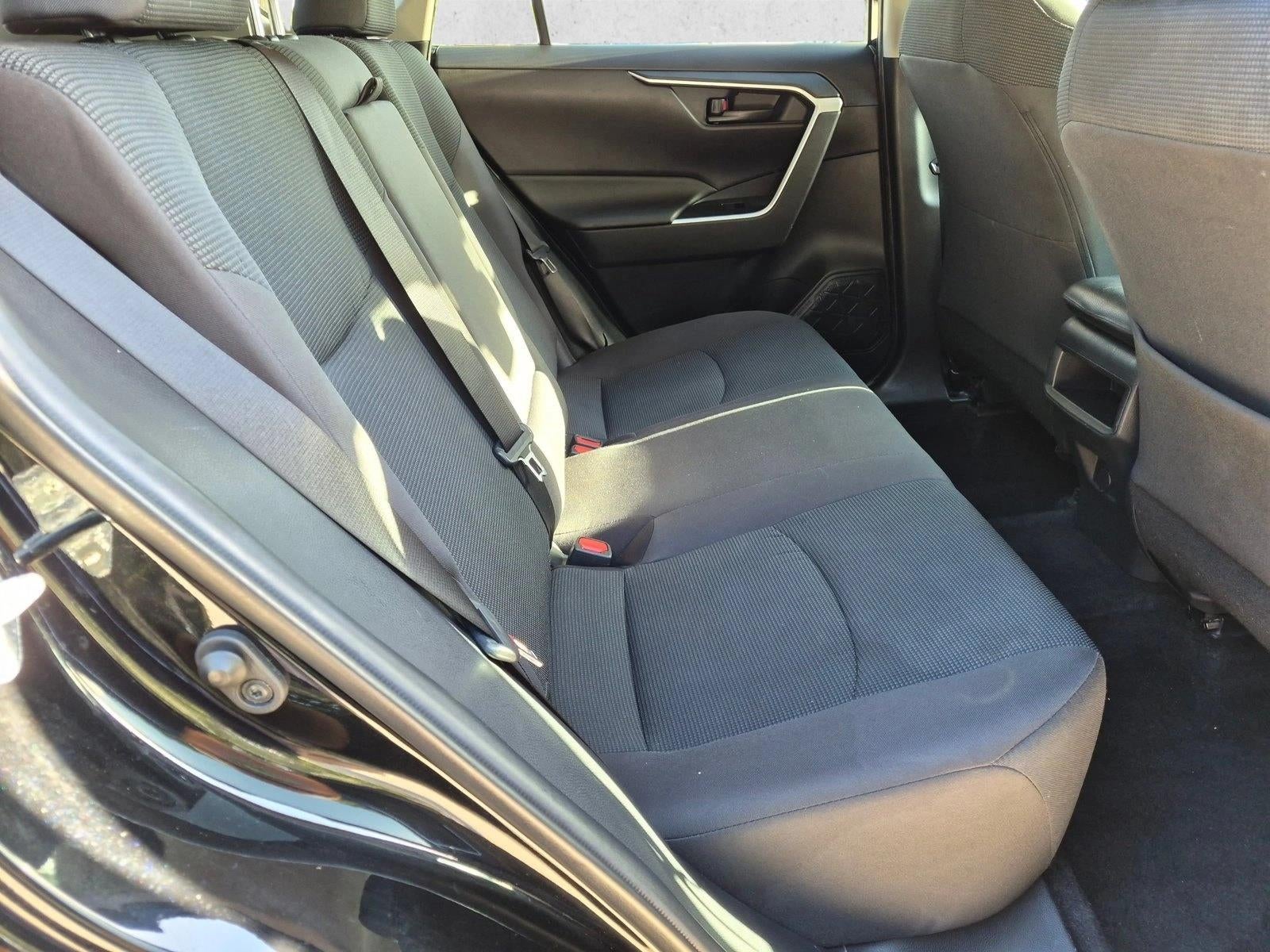2021 Toyota RAV4 LE AWD (Natl)