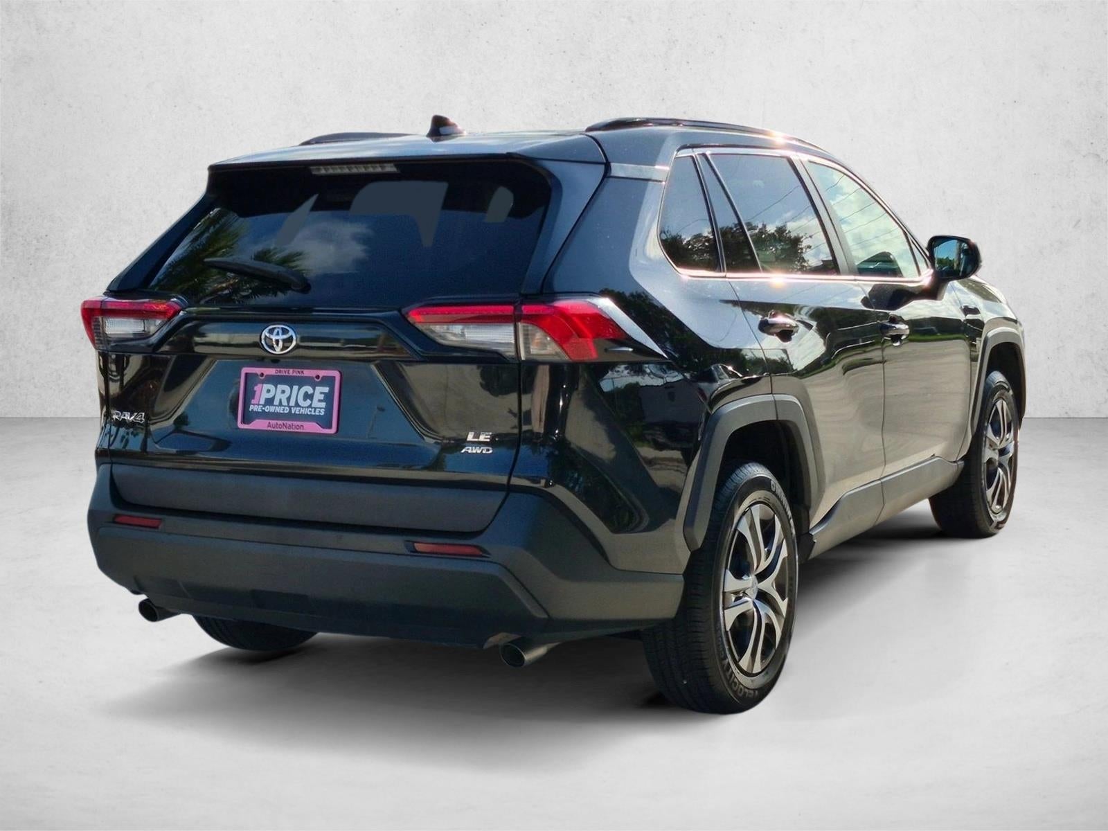 2021 Toyota RAV4 LE AWD (Natl)