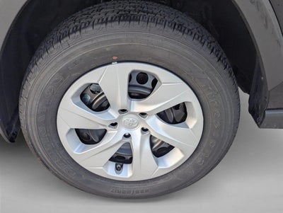 2025 Toyota RAV4 LE FWD (GS)