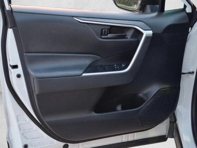 2023 Toyota RAV4 LE FWD (GS)