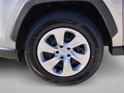 2024 Toyota RAV4 LE FWD (GS)
