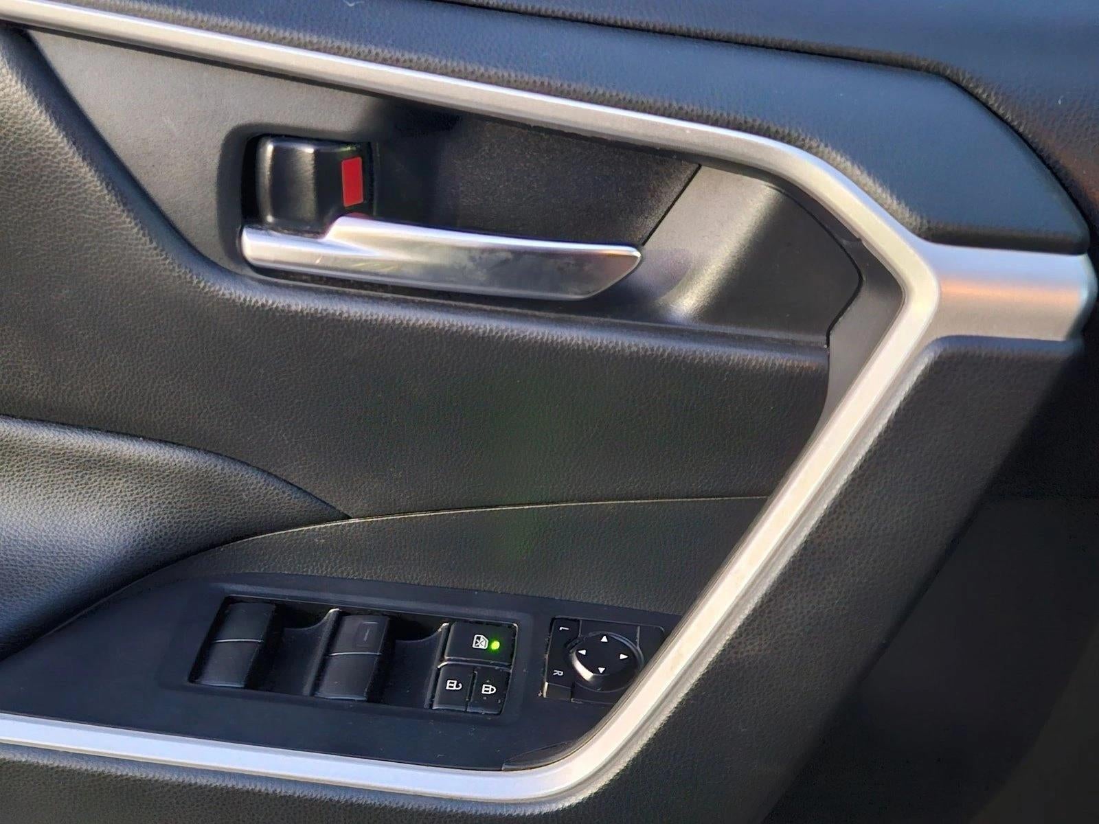 2021 Toyota RAV4 XLE AWD (Natl)