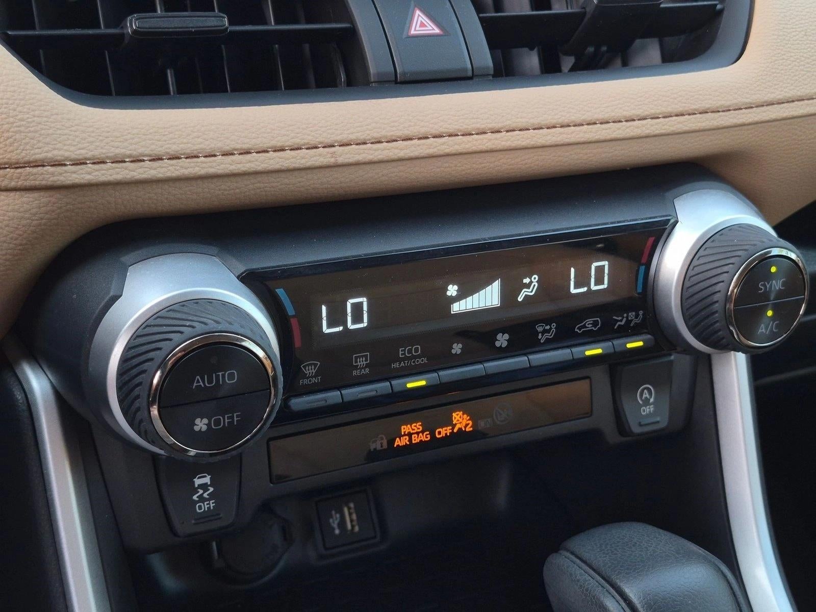 2025 Toyota RAV4 XLE FWD (Natl)