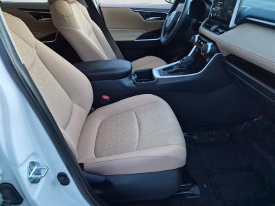 2025 Toyota RAV4 XLE FWD (Natl)