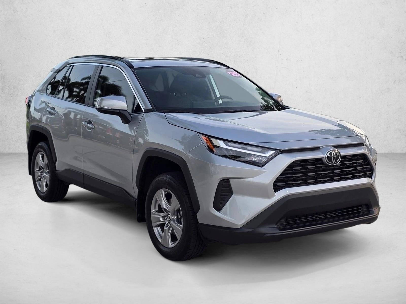 2025 Toyota RAV4 XLE FWD (Natl)