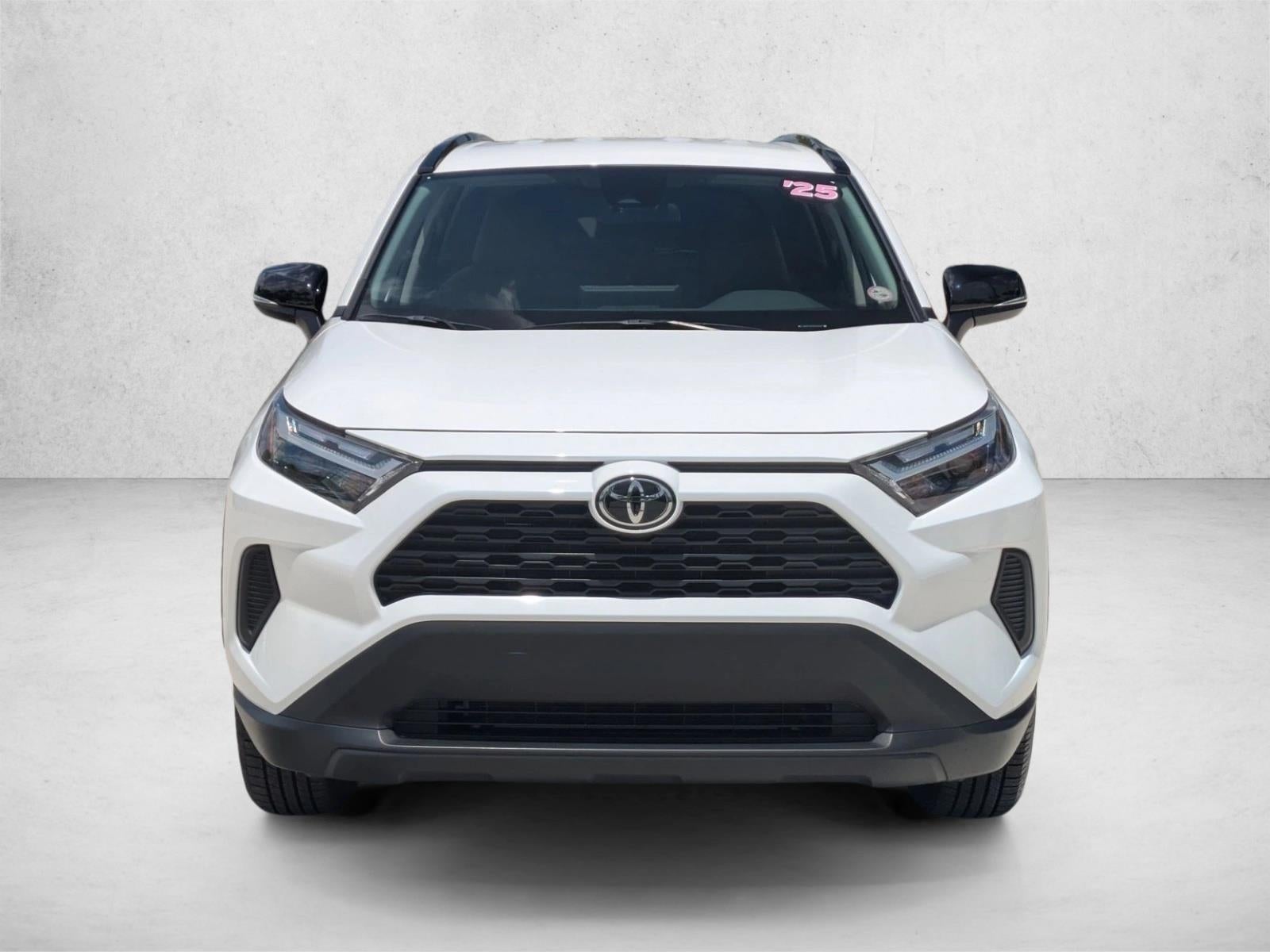 2025 Toyota RAV4 XLE FWD (GS)