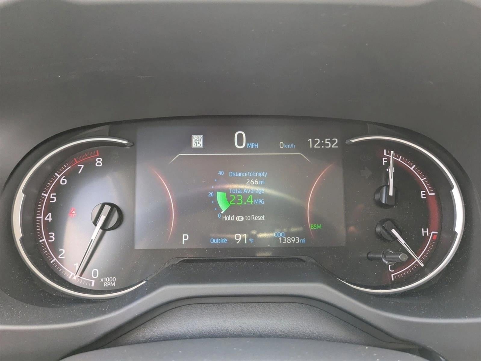 2025 Toyota RAV4 XLE FWD (GS)