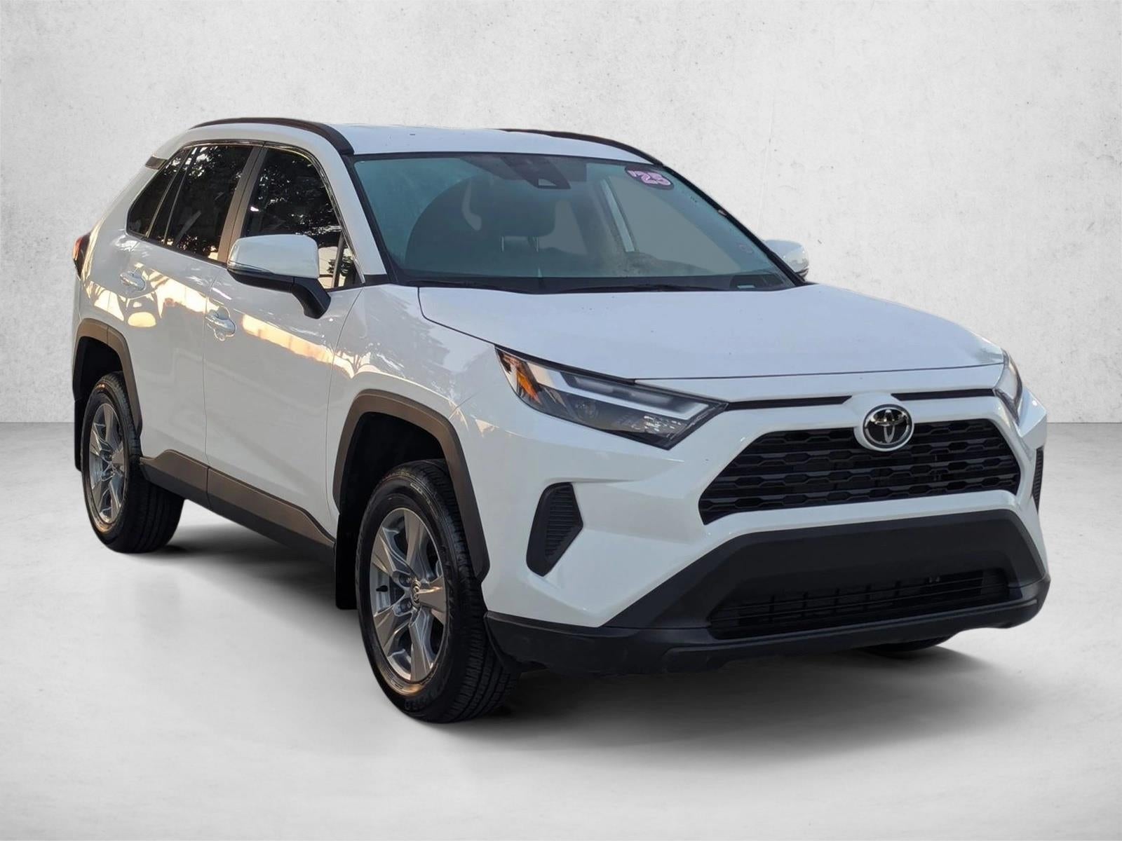 2025 Toyota RAV4 XLE FWD (GS)