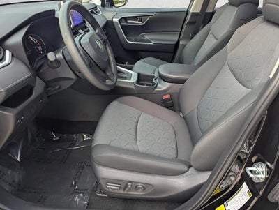 2025 Toyota RAV4 XLE FWD (GS)