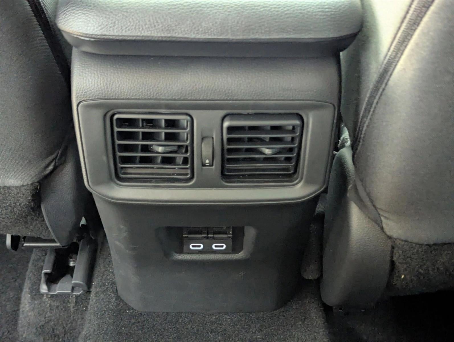 2025 Toyota RAV4 XLE FWD (GS)