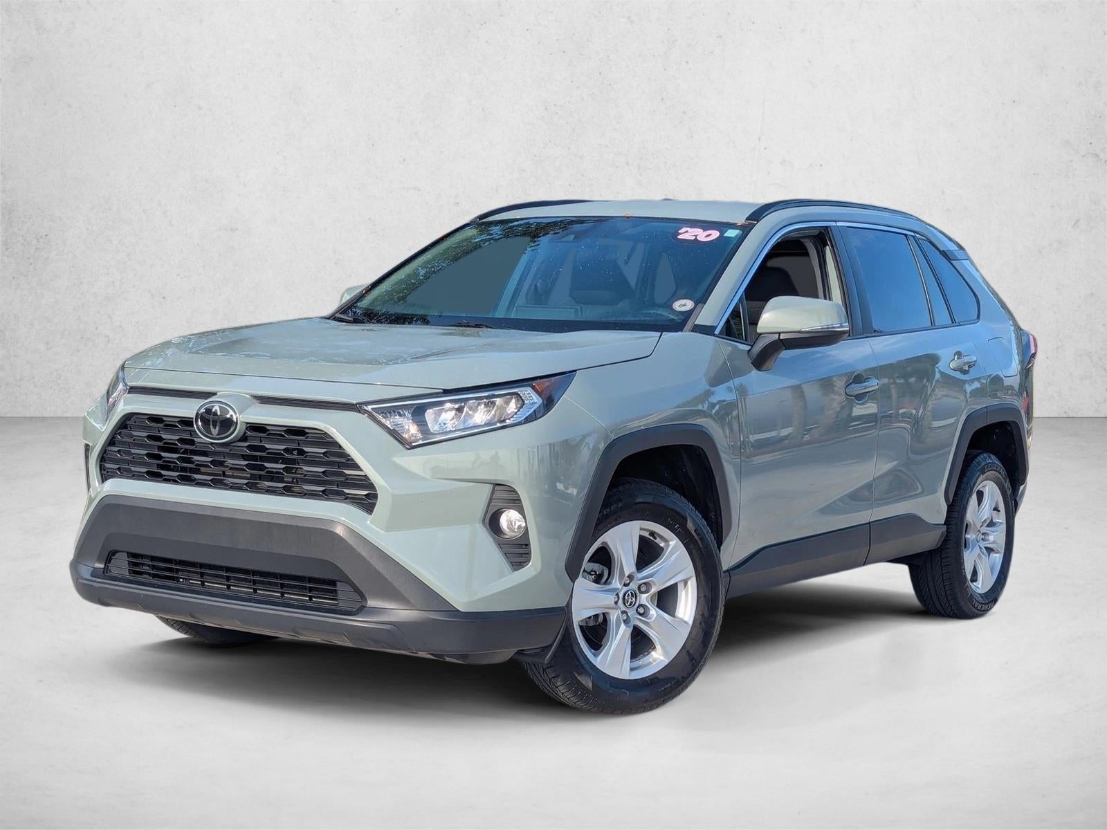 2020 Toyota RAV4 XLE FWD (GS)